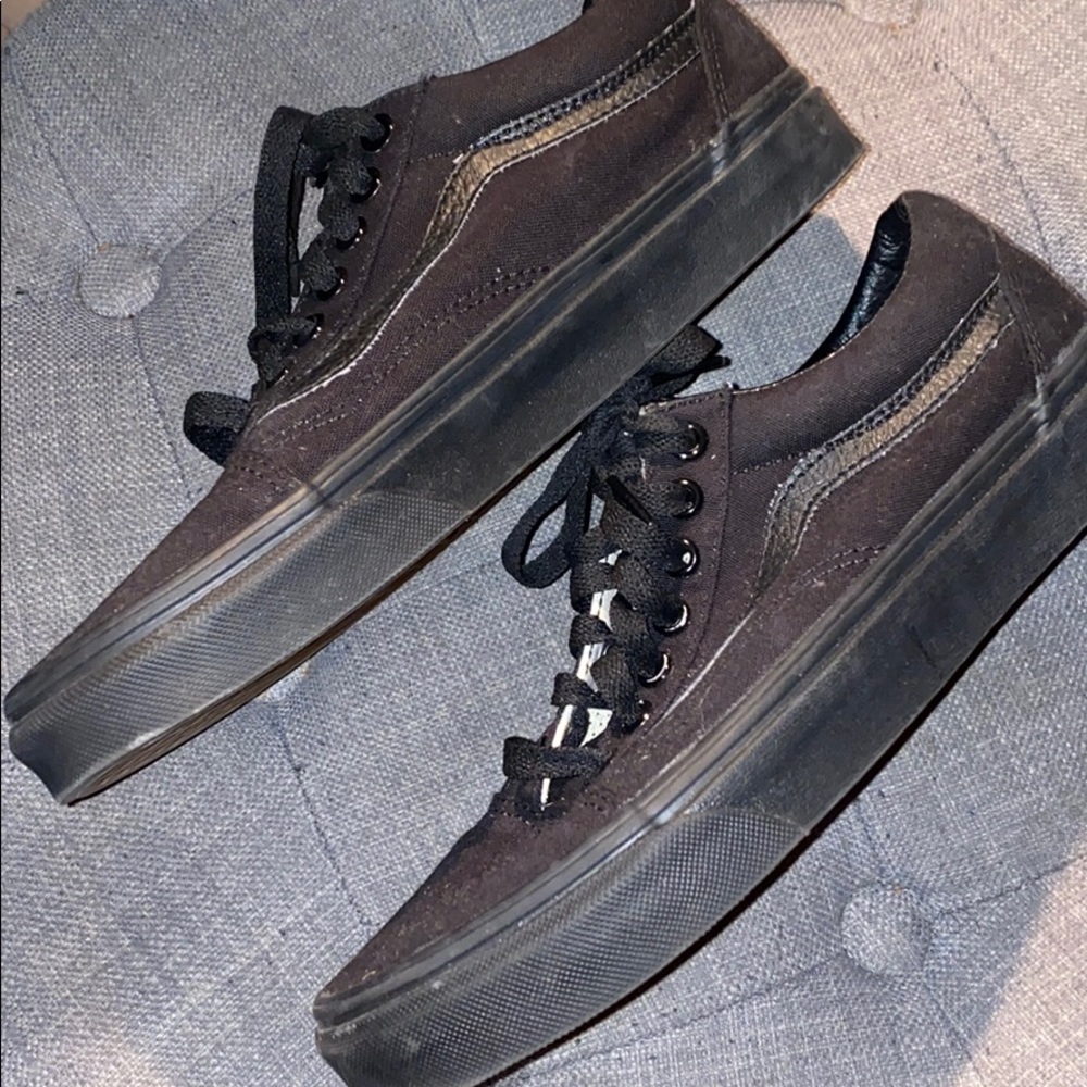 Vans - Picture 2 of 3